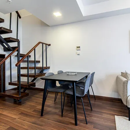 아파트 Duplex Terrace Earthquake-resistant